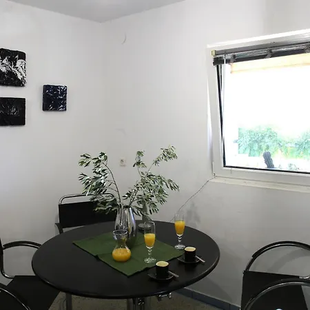 Appartamento With Parking Space Seline, Paklenica - 24806