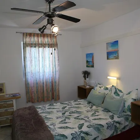 Apartamento With Parking Space Seline, Paklenica - 24806 Starigrad Paklenica