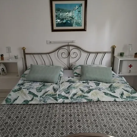 With Parking Space Seline, Paklenica - 24806 Apartamento Starigrad Paklenica