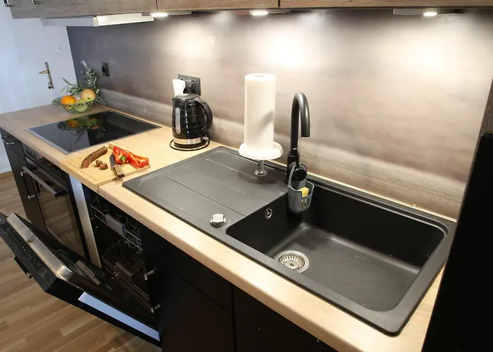 Apartamento With Parking Space Seline, Paklenica - 24806 Starigrad Paklenica